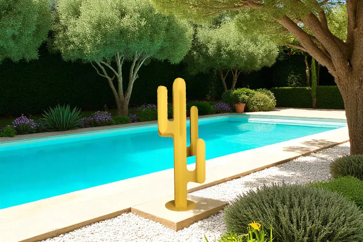 quatre-pics-jaune-exterieur cactus metal 4 branches jaune avec pics en exterieur