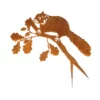 Silhouette d'animal en acier corten représentant un écureil