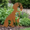 Silhouette d'animal en acier corten représentant un chien dans un jardin – Normandy Steel